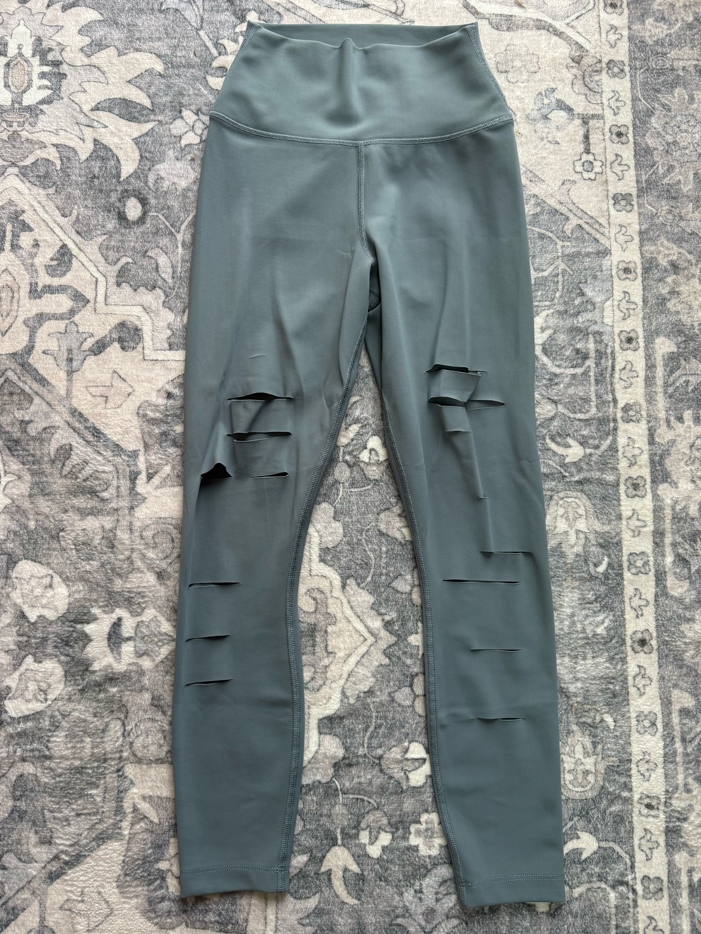 ALO Yoga High Waisted Ripped Warrior Leggings Size XS